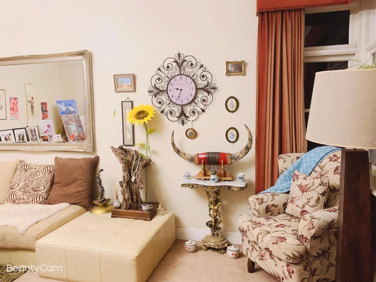 Balwyn 短租房 Apartment Melbourne Bagian luar foto